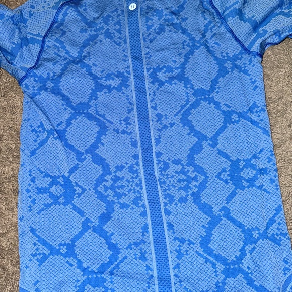 NEW WOT Lululemon Swiftly Tech Long Sleeve Heathered Pipe Dream Blue Snake Top - Picture 5 of 7